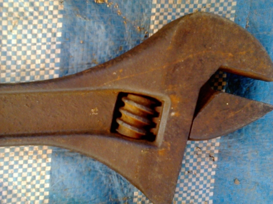 ประแจเลื่อนขนาด 18  นิ้ว