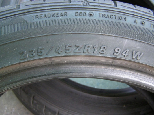 ขายยาง ขอบ 18" .. 4 เส้น ยี่ห้อ FALKEN (235/45ZR18 94W) ขายยาง ขอบ 18" .. 4 เส้น ยี่ห้อ FALKEN (235/45ZR18 94W)