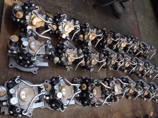 ขายปั๊มคอมมอนเรล 3โรเตอร์ 2โรเตอร์ HINO หมุนขวา ( ของใหม่แท้ )