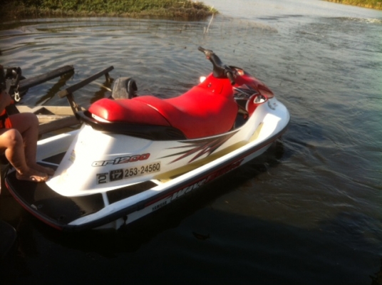 ขายเจ็ทสกีyamaha GP1200 สภาพสวย เครื่องดี แรงมากพร้อมเล่น