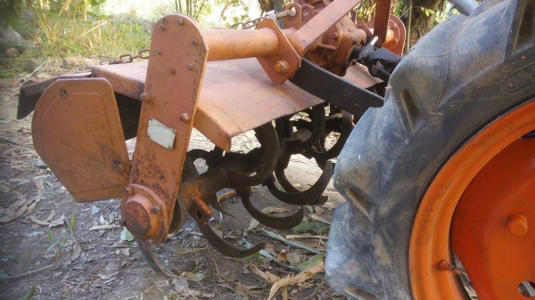 รถไถคูโบต้า L2200