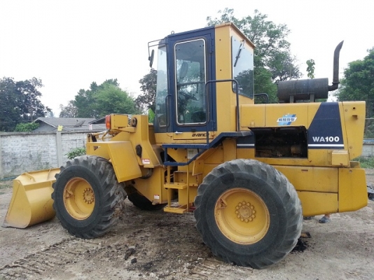รถตัก KOMATSU WA 100-1 ซีเรียล 30,000 นำเข้าจาก ญี่ปุ่น+++ สวย เดิม ขายถูก 090-986-2521