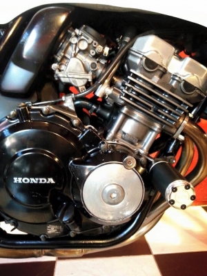 T&amp;T BIKE RAMA2 ขายราคาเพียง 52500฿HONDA CB400 ปี93 เอกสารครบ สภาพสวยเครื่องดี การันตี อัตราการเร่งดี 180ลองมาแล้วรถ0ตรงดีปล่อยมือสบายๆระบบไฟติดครบทุกระบบสมบูรณ์ ไมล์ความเร็ว วัดรอบ ขึ้นครบปกติสีสวย
