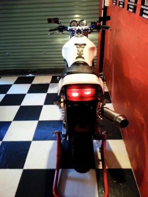 T&amp;T BIKE RAMA2 ขายราคาเพียง 52500฿HONDA CB400 ปี93 เอกสารครบ สภาพสวยเครื่องดี การันตี อัตราการเร่งดี 180ลองมาแล้วรถ0ตรงดีปล่อยมือสบายๆระบบไฟติดครบทุกระบบสมบูรณ์ ไมล์ความเร็ว วัดรอบ ขึ้นครบปกติสีสวย