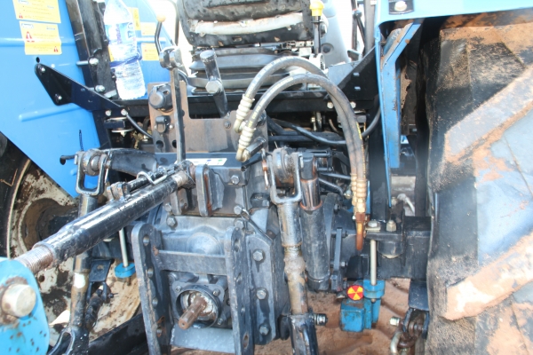 ขายรถไถ นิวฮอนแลนด์ 2เพลา รุ่นT5060 แรงม้า106แรง รถห้างเดิมๆใช้งานแค่2,xxx ชั่วโมงขาย1,025,000 บาท