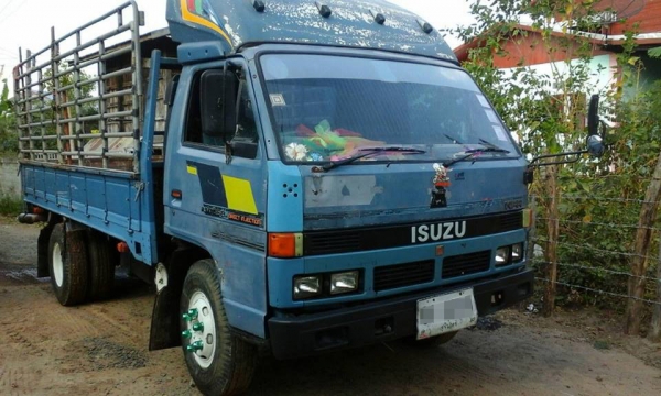 ***ขายแล้วครับขอบคุณ Truck2hand ขายNPR115 6ล้อกลาง ยอดนิยม ISUZU NPR-115 JAANPR59LL 4BD1-115HP กรองดำ เกียร์สั้น รถห้างแท้ ปี34 เครื่องเดิม เกียร์เดิม 4BD1-115แรง ฝาดำ เครื่องแน่นดี แรง ไม่เยิ้ม เกียร์สั้นแท้ เข้าง่ายไม่หลุด ช่วงล่างคานหน้าเดิม6น็อต เฟือง ***ขายแล้วครับขอบคุณ Truck2hand ขายNPR115 6ล้อกลาง ยอดนิยม ISUZU NPR-115 JAANPR59LL 4BD1-115HP กรองดำ เกียร์สั้น รถห้างแท้ ปี34 เครื่องเดิม เกียร์เดิม 4BD1-115แรง ฝาดำ เครื่องแน่นดี แรง ไม่เยิ้ม เกียร์สั้นแท้ เข้าง่ายไม่หลุด ช่วงล่างคานหน้าเดิม6น็อต เฟือง