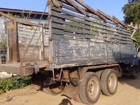 ขายรถสิบล้อหน้ายาวกระบะดัมพ์ เครื่อง 6BD1-165 แรง 2 เพลา ท้าย rocky ขายรถสิบล้อหน้ายาวกระบะดัมพ์ เครื่อง 6BD1-165 แรง 2 เพลา ท้าย rocky