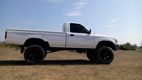 โตโยต้า วางคาน LN-106 สวยมาก พร้อมใช้ โตโยต้า วางคาน LN-106 สวยมาก พร้อมใช้