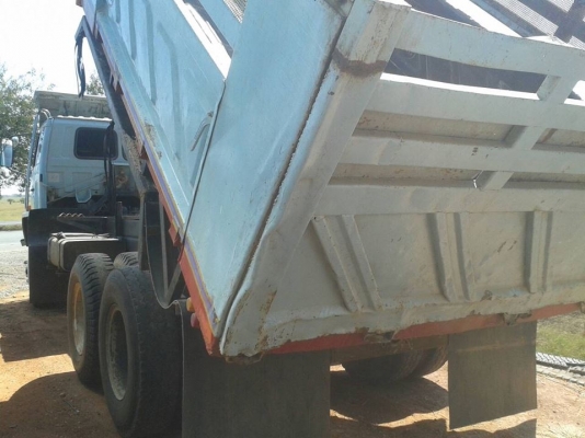 ขายดั้ม10ล้อ2เพลา ISUZU ROCKY นางฟ้า240 กระบะดั้มสามมิตร พ.เพาเวอร์ เบรกทิฟฟี่  ภายในสวย แอร์เย็น เครื่องดี คัชซีสวย มีระบบลำโพงลากลูก สภาพพร้อมใช้งาน เอกสารพร้อมโอน จัดไฟแนนซ์ได้ เงื่อนไขง่ายๆวันเดียวรับรถ สนใจโทร 090-8588220คุณนะ ID:narong498 หรือ www.t