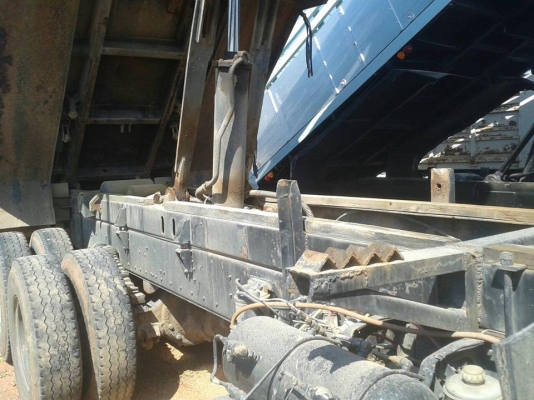 ขายดั้ม10ล้อ2เพลา ISUZU ROCKY นางฟ้า240 กระบะดั้มสามมิตร พ.เพาเวอร์ เบรกทิฟฟี่  ภายในสวย แอร์เย็น เครื่องดี คัชซีสวย มีระบบลำโพงลากลูก สภาพพร้อมใช้งาน เอกสารพร้อมโอน จัดไฟแนนซ์ได้ เงื่อนไขง่ายๆวันเดียวรับรถ สนใจโทร 090-8588220คุณนะ ID:narong498 หรือ www.t