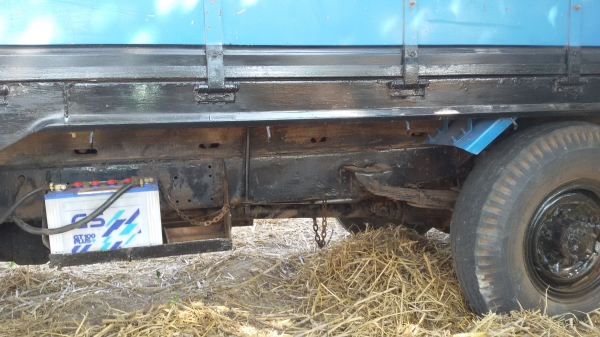 ขายด่วนสี่ล้อกลางอิซูซุ 88 แรง