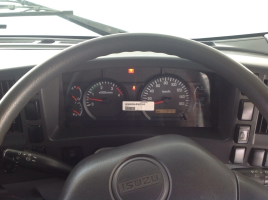 ขาย ISUZU 6ล้อ 210 ปี 55 คอกสวย ยาว5.50 M. ยอดจัด 7-8 แสน ตัดสดคุยได้  หยก086-2405885