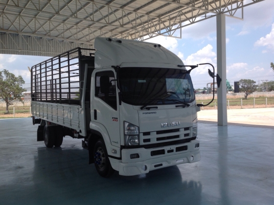 ขาย ISUZU 6ล้อ 210 ปี 55 คอกสวย ยาว5.50 M. ยอดจัด 7-8 แสน ตัดสดคุยได้  หยก086-2405885