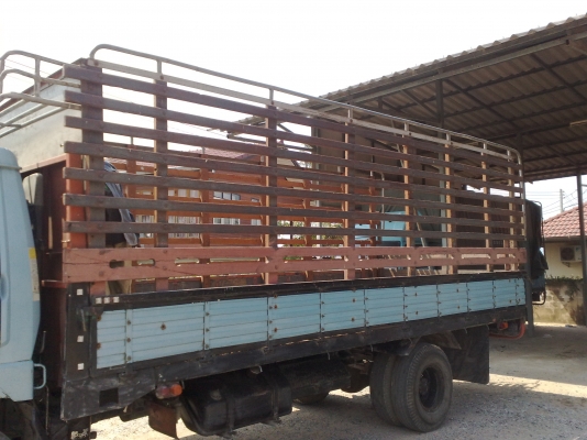 ขายคอกไม้ ขนาด ยาว 5.5 สูง 1.8 เมตร เหลือ 1 ชุดครับ