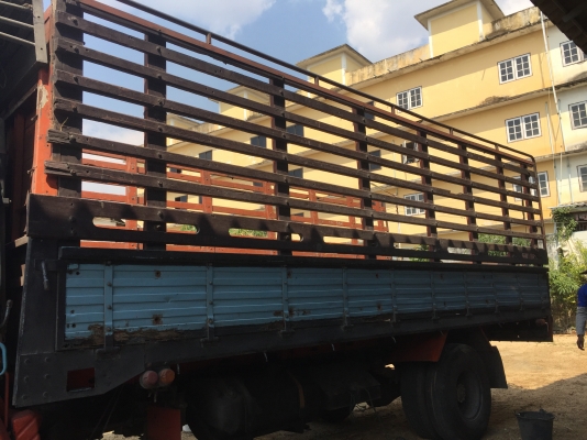 ขายคอกไม้ ขนาด ยาว 5.5 สูง 1.8 เมตร เหลือ 1 ชุดครับ