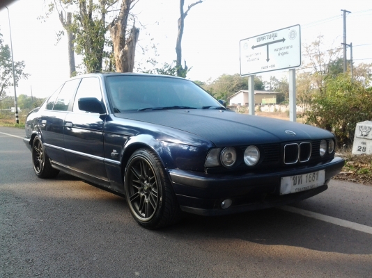 BMW 520I บิ๊กโน้ส วางเครื่อง 2J กินแก้สแล้ว แม็ก18 เบาะปรับไฟฟ้า กระจกไฟฟ้าใช้ได้ทุกบาน เซ็นทรัลล็อคทำงานปกติ BMW 520I บิ๊กโน้ส วางเครื่อง 2J กินแก้สแล้ว แม็ก18 เบาะปรับไฟฟ้า กระจกไฟฟ้าใช้ได้ทุกบาน เซ็นทรัลล็อคทำงานปกติ
