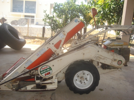 ขายรถเกี่ยวข้าวเดินตาม