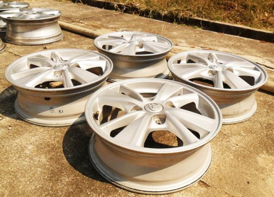 แม็ก ป้ายแดง ขอบ15_4รู114 (4วง3,200บ.)ใหม่กริ๊บ ป้ายแดง แม็ก ป้ายแดง ขอบ15_4รู114 (4วง3,200บ.)ใหม่กริ๊บ ป้ายแดง