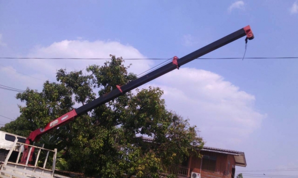 ขายด่วน รถหกล้อ เครน ISUZU ROCKY เครน 5 ตัน