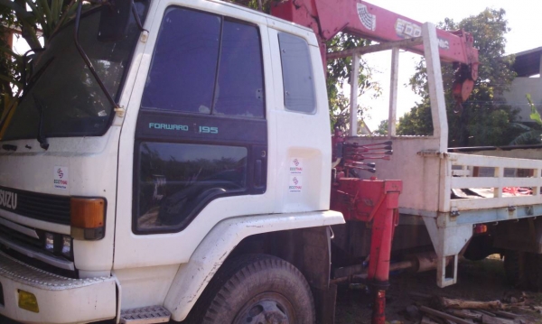 ขายด่วน รถหกล้อ เครน ISUZU ROCKY เครน 5 ตัน