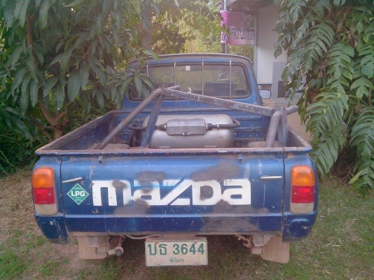 ขายMAZDA FAMILIA