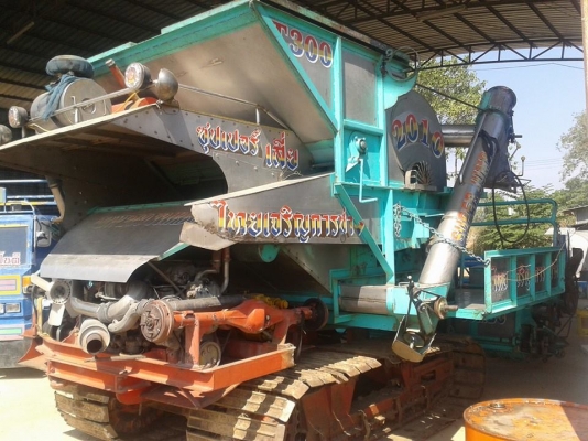 ขายรถเกี่ยวข้าวไทยเจริญแท้  ราคา1150000บาท