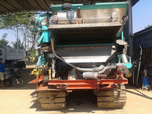 ขายรถเกี่ยวข้าวไทยเจริญแท้  ราคา1150000บาท