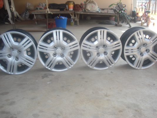 ขายล้อกระทะพร้อมฝาครอบ HONDA CITY