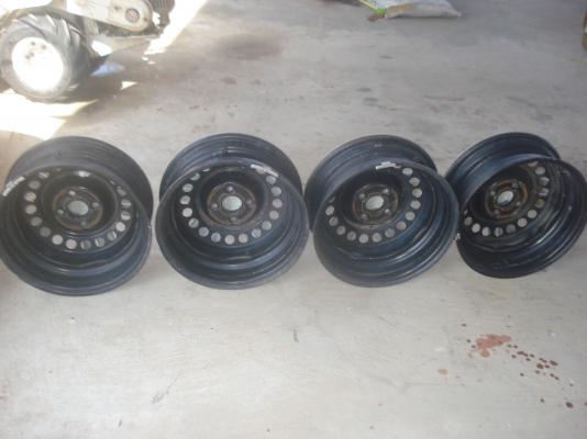 ขายล้อกระทะพร้อมฝาครอบ HONDA CITY