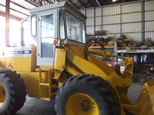 515-2-12154รถตักKOMATSUตอนนี้รถจอดที่(CSนวนคร)ครับ 515-2-12154รถตักKOMATSUตอนนี้รถจอดที่(CSนวนคร)ครับ