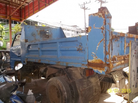 ขาย6ดั้มกระป๋องอีซูสุ NKR  110แรง เอกสารพร้อมโอน