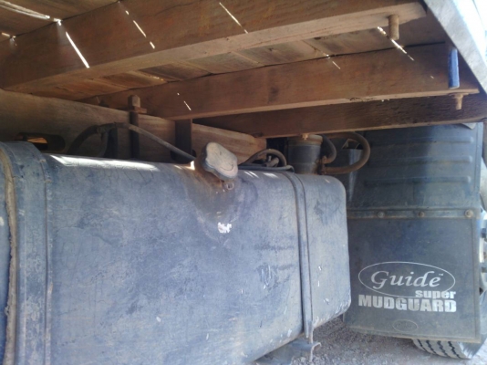 หกล้อ อีซูซุ NPR 110เกียร์ power ยาว5เมตร สภาพดีพร้อมใช้งาน ทะเบียนพร้อมโอน