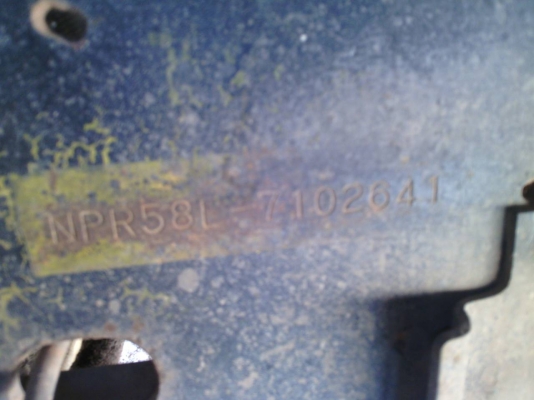 หกล้อ อีซูซุ NPR 110เกียร์ power ยาว5เมตร สภาพดีพร้อมใช้งาน ทะเบียนพร้อมโอน