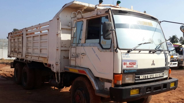 ขายดั้มMITSUBISHI FN527M-TF เครื่อง6D16 เทอร์โบ 220แรง พ.เพาเวอร์ เบรกทิฟฟี่ ภายในสวย แอร์เย็น เครื่องดี คัชซีสวย มีระบบลำโพงลากลูก สภาพพร้อมใช้งาน เอกสารพร้อมโอน จัดไฟแนนซ์ได้ เงื่อนไขง่ายๆวันเดียวรับรถ สนใจโทร 090-8588220คุณนะ ID:narong498 หรือ www.truc