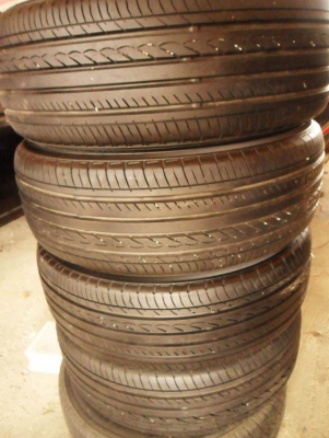 ยางโยโกฮาม่า195-60-R15กลางปี13ดอกหนามาก90\% ยางโยโกฮาม่า195-60-R15กลางปี13ดอกหนามาก90\%