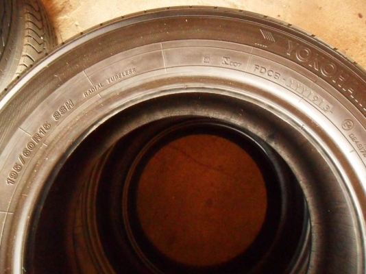 ยางโยโกฮาม่า195-60-R15กลางปี13ดอกหนามาก90\% ยางโยโกฮาม่า195-60-R15กลางปี13ดอกหนามาก90\%