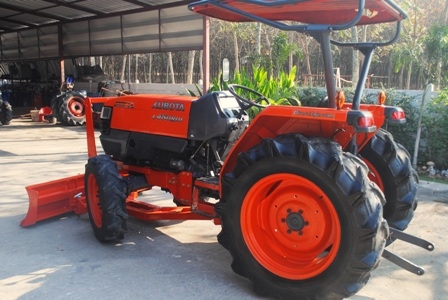 ขายรถไถ Kubota L 4508 DI (4WD) พร้อมดันหน้า+ผานพรวน ขายรถไถ Kubota L 4508 DI (4WD) พร้อมดันหน้า+ผานพรวน