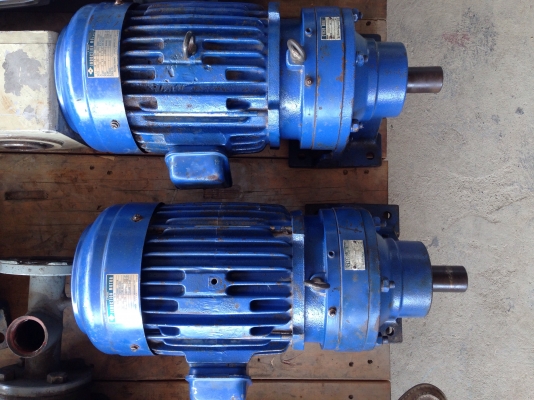 ขายมอเตอร์เกียร์ Cycro drive Sumitomo 3HP. 380V อัตราทด 1:11 สภาพสวย วิ่งนิ่ม พร้อมใช้งาน มี 2 ตัวครับ