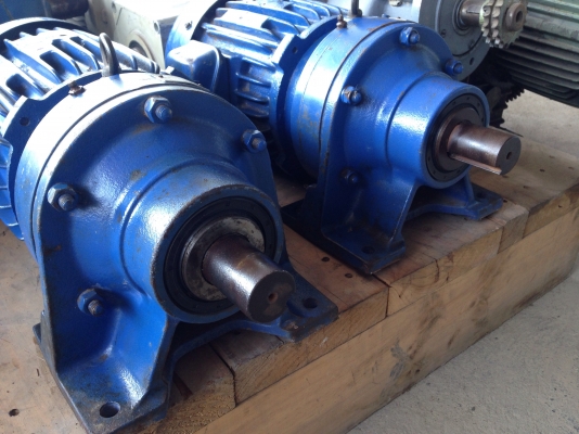 ขายมอเตอร์เกียร์ Cycro drive Sumitomo 3HP. 380V อัตราทด 1:11 สภาพสวย วิ่งนิ่ม พร้อมใช้งาน มี 2 ตัวครับ