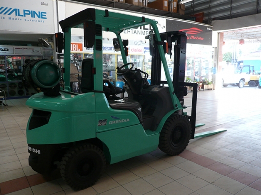 ขายรถโฟล์คลิฟท์มือสอง MITSUBISHI รุ่น GRENDIA 2.5 ตัน ราคา 285,000 บาท รุ่นใหม่ล่าสุด  นำเข้าจากประเทศญี่ปุ่น 100\% ไม่เคยใช้งานในประเทศไทย