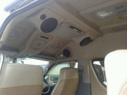 TOYOTA D4D COMMUTER 2.5   ปี2009 ราคา 699,000 บาท วีไอพี เพดานหลังคา. โทรสอบถาม 0922726669. คุณตันหยงค่ะ