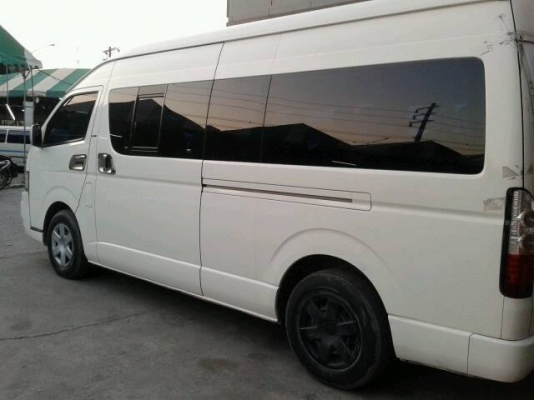 TOYOTA D4D COMMUTER 2.5   ปี2009 ราคา 699,000 บาท วีไอพี เพดานหลังคา. โทรสอบถาม 0922726669. คุณตันหยงค่ะ