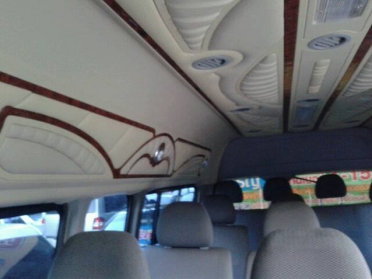 TOYOTA D4D COMMUTER 2.5   ปี2009 ราคา 699,000 บาท วีไอพี เพดานหลังคา. โทรสอบถาม 0922726669. คุณตันหยงค่ะ