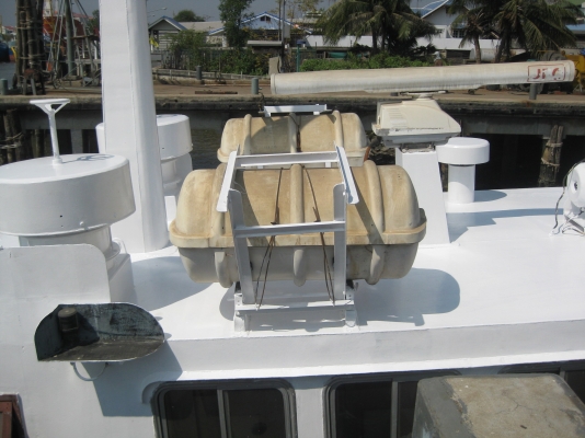 เรือเหล็ก มีทะเบียน,เอกสารครบ ตัวเรือ ยาว 17M กว้าง 4.5M ลึก 2.5M เครื่องยนต์ CAT 350HP 2 เครื่อง  พร้อมเครื่องปั่นไฟ Cummin 50KVA 1 เครื่อง