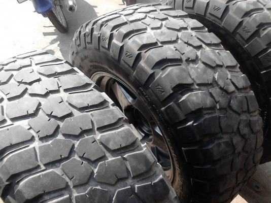 265/70R17 BF GOODRICH MUD-TERRAIN T/A KM2 ปี 2012 ชุด 4 ล้อ ะำส.081-427-3941 265/70R17 BF GOODRICH MUD-TERRAIN T/A KM2 ปี 2012 ชุด 4 ล้อ ะำส.081-427-3941