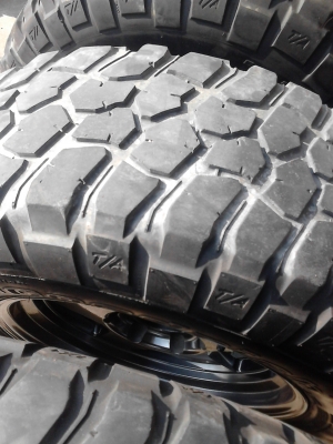 265/70R17 BF GOODRICH MUD-TERRAIN T/A KM2 ปี 2012 ชุด 4 ล้อ ะำส.081-427-3941 265/70R17 BF GOODRICH MUD-TERRAIN T/A KM2 ปี 2012 ชุด 4 ล้อ ะำส.081-427-3941