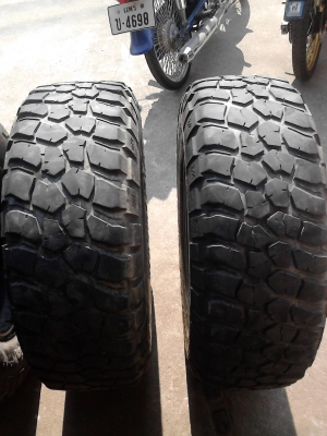 265/70R17 BF GOODRICH MUD-TERRAIN T/A KM2 ปี 2012 ชุด 4 ล้อ ะำส.081-427-3941 265/70R17 BF GOODRICH MUD-TERRAIN T/A KM2 ปี 2012 ชุด 4 ล้อ ะำส.081-427-3941