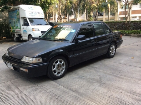 ขายรถhonda civic ปี91 เครื่องเดิท1.5 เกียร์ธรรมดา ติดแก๊ส LPG ภายในสวยเดิม เบาะหนังแอร์เย็นฉ่ำ สีเต็มเงาไม่มีผุ เครื่องแน่นวิ่งดี เกียร์แน่น รถขับดี พร้อมใช้ครับ ภาษีปี58 ขายถูกครับ