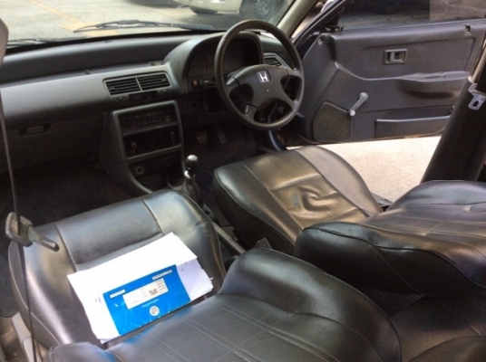 ขายรถhonda civic ปี91 เครื่องเดิท1.5 เกียร์ธรรมดา ติดแก๊ส LPG ภายในสวยเดิม เบาะหนังแอร์เย็นฉ่ำ สีเต็มเงาไม่มีผุ เครื่องแน่นวิ่งดี เกียร์แน่น รถขับดี พร้อมใช้ครับ ภาษีปี58 ขายถูกครับ