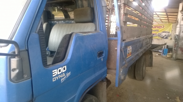 ขายด่วน TOYOTA ไดน่า ไฟสตาร์